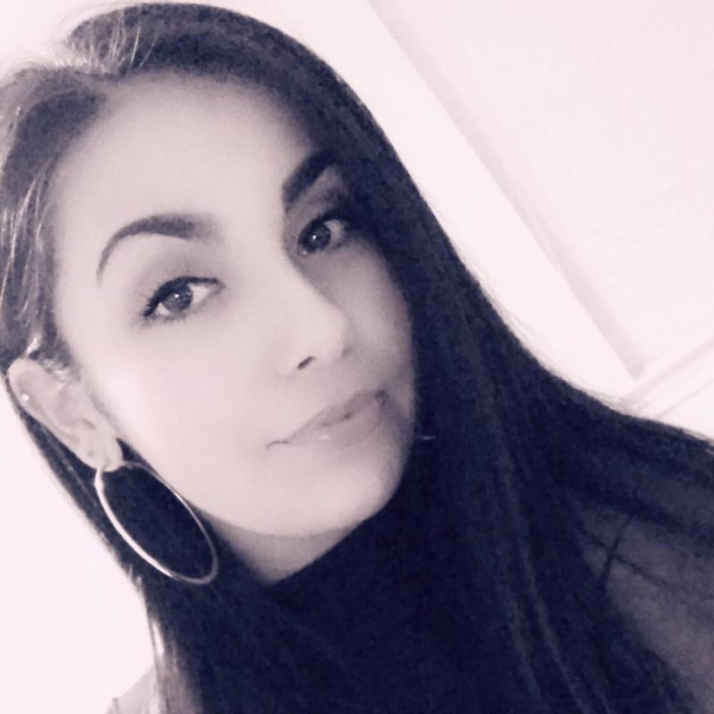 Meet your Posher, Vanessa